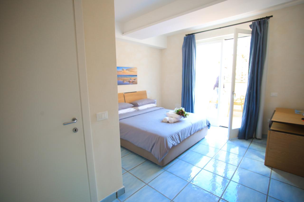 Il Viaggiatore Gaeta Medievale B&B מראה חיצוני תמונה